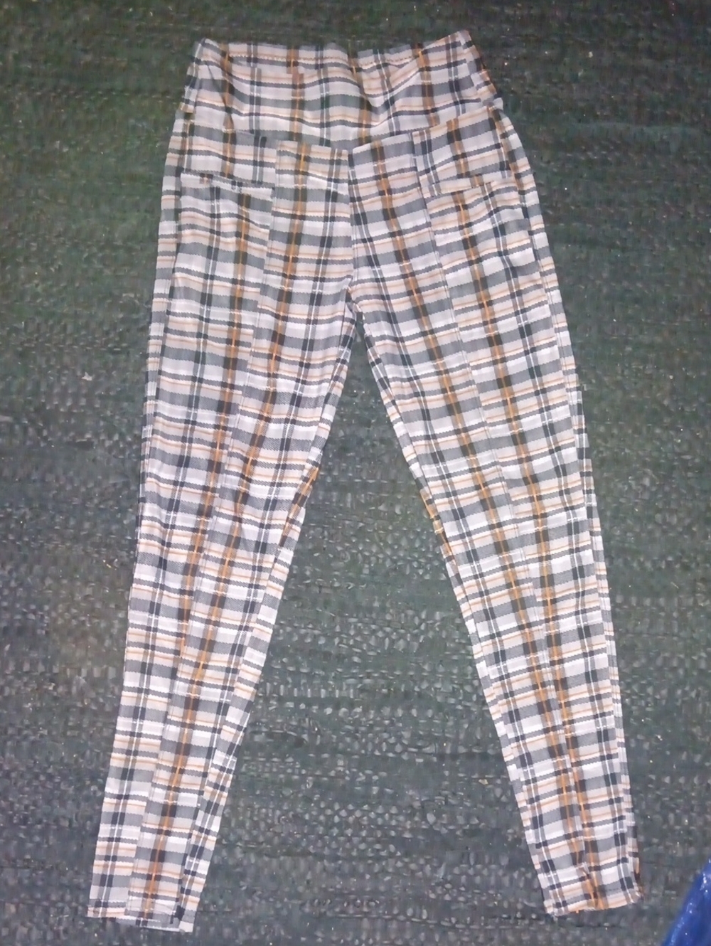 Plaid High-Waist Leggings in Cream, Black, Navy & Orange With Pockets Size M